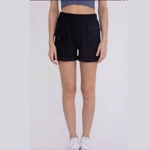 Mono B High-waisted relaxed fit cargo shorts